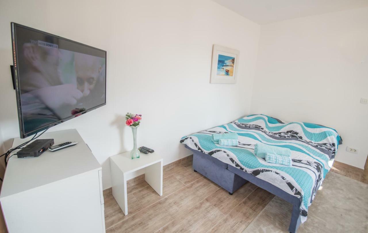 Hotel Queen Teuta Risan Exteriér fotografie